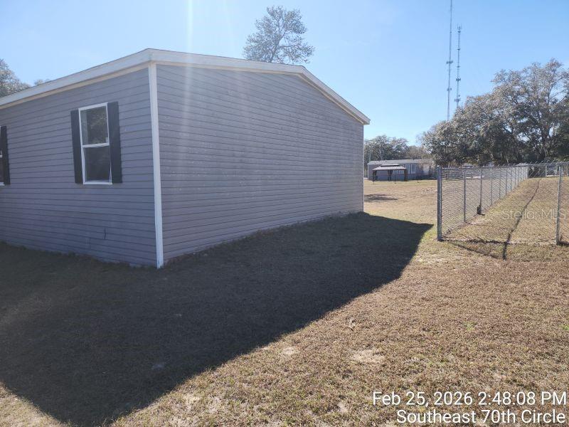 213 Se 70th Cir Property Photo 2