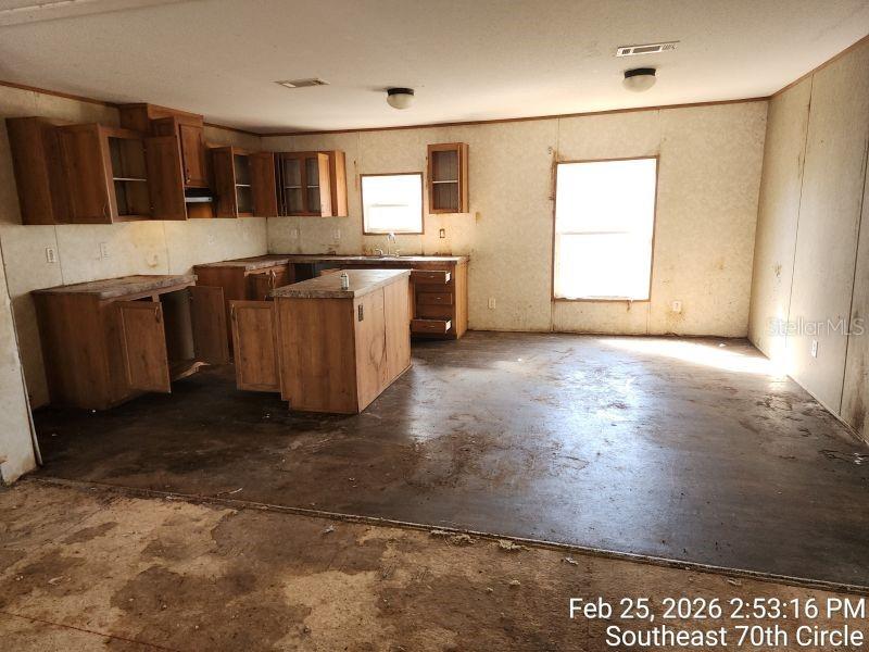 213 Se 70th Cir Property Photo 7