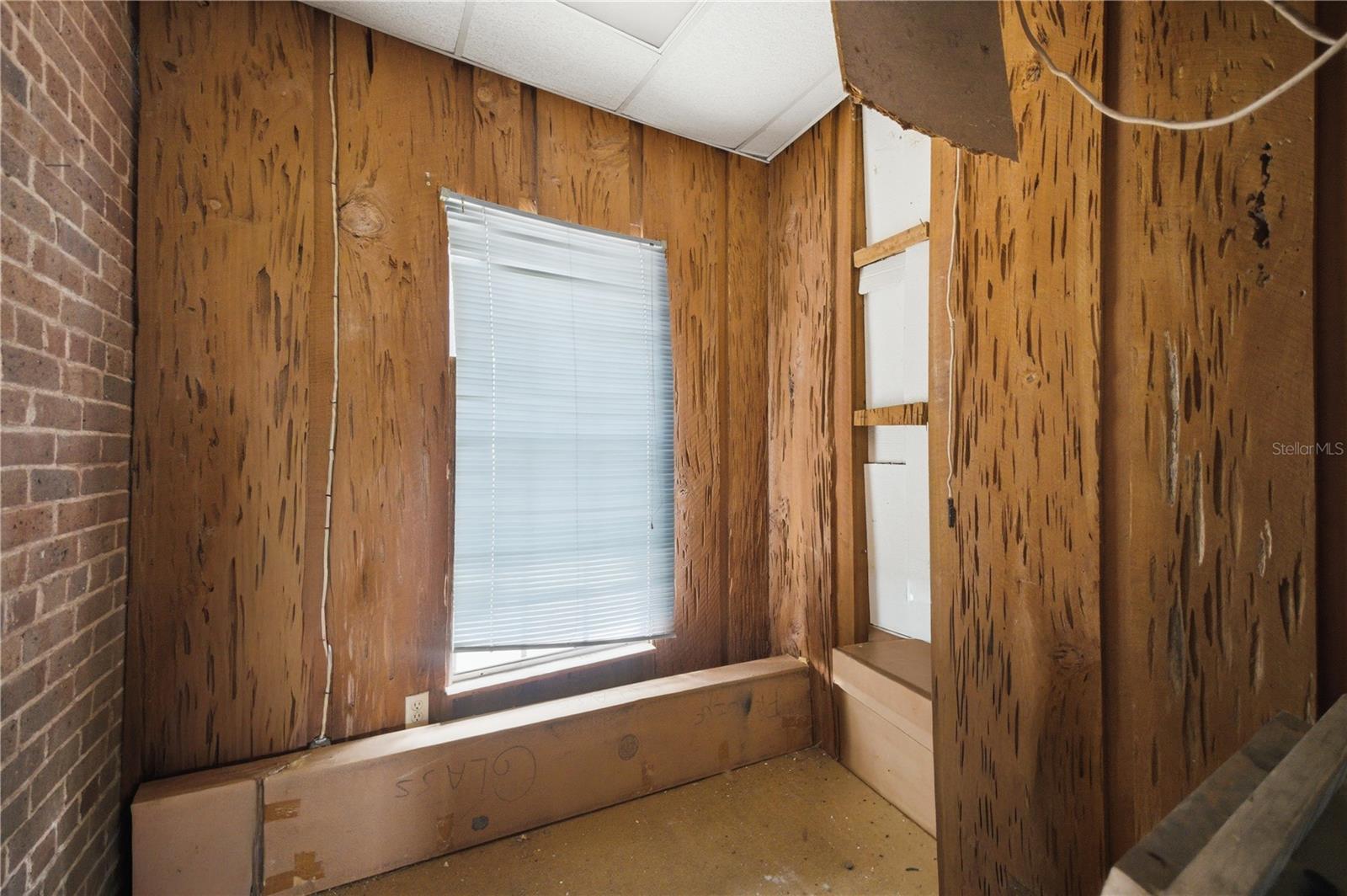 120 N Main St Property Photo 22