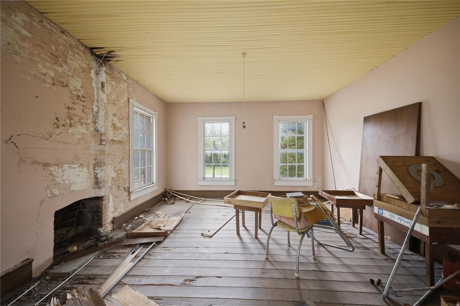 120 N Main St Property Photo 37