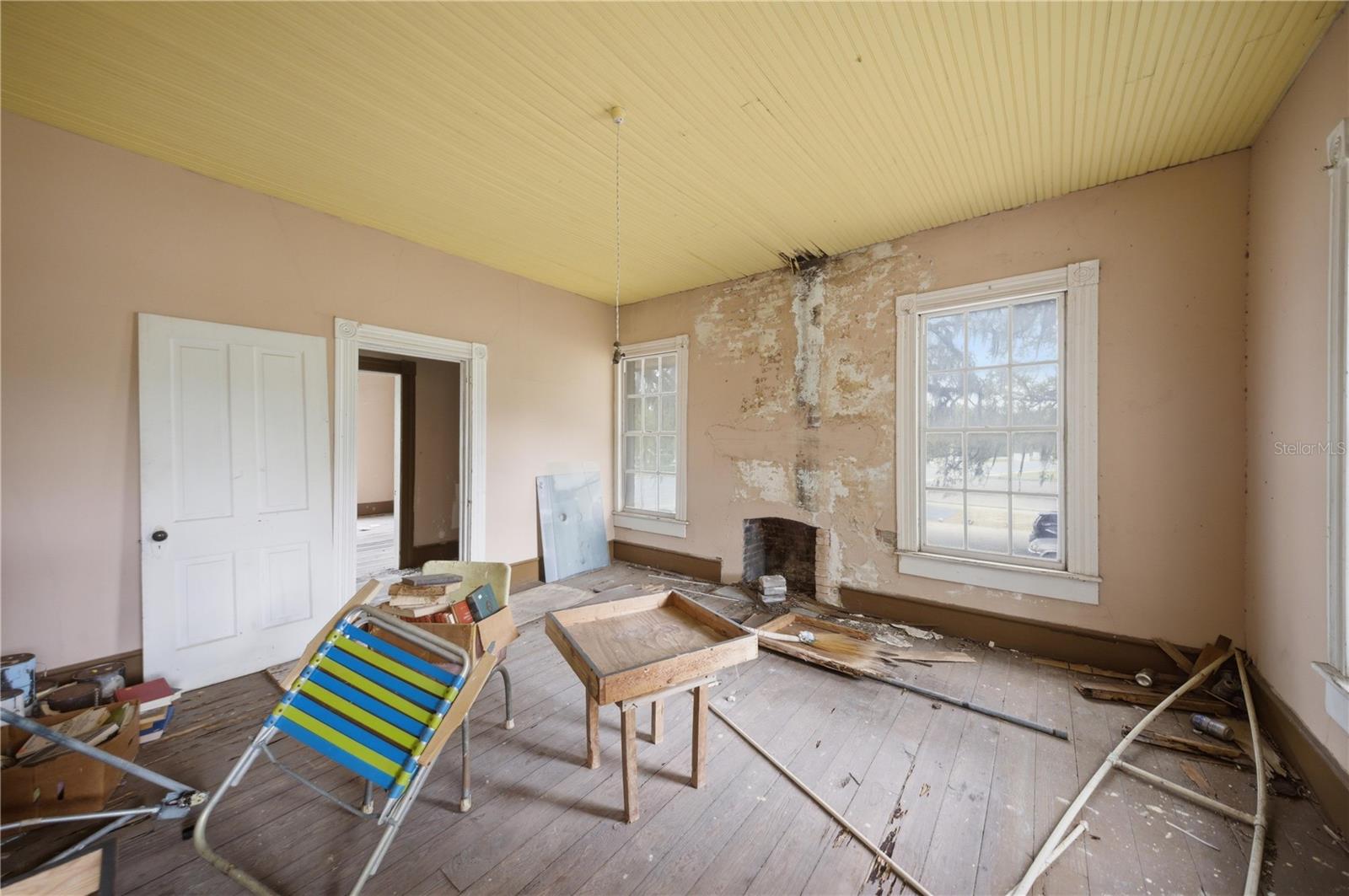 120 N Main St Property Photo 38