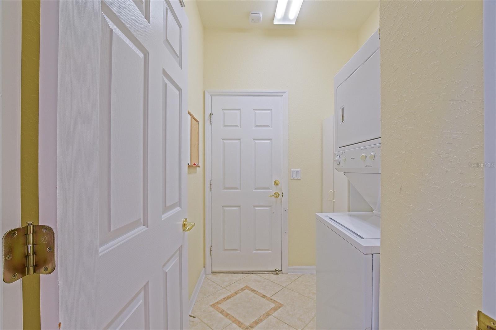 9435 Se 124th Pl Property Photo 45