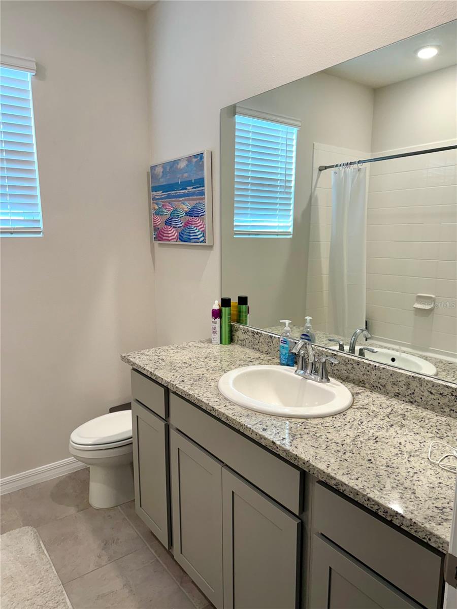 5237 48th Pl Property Photo 15
