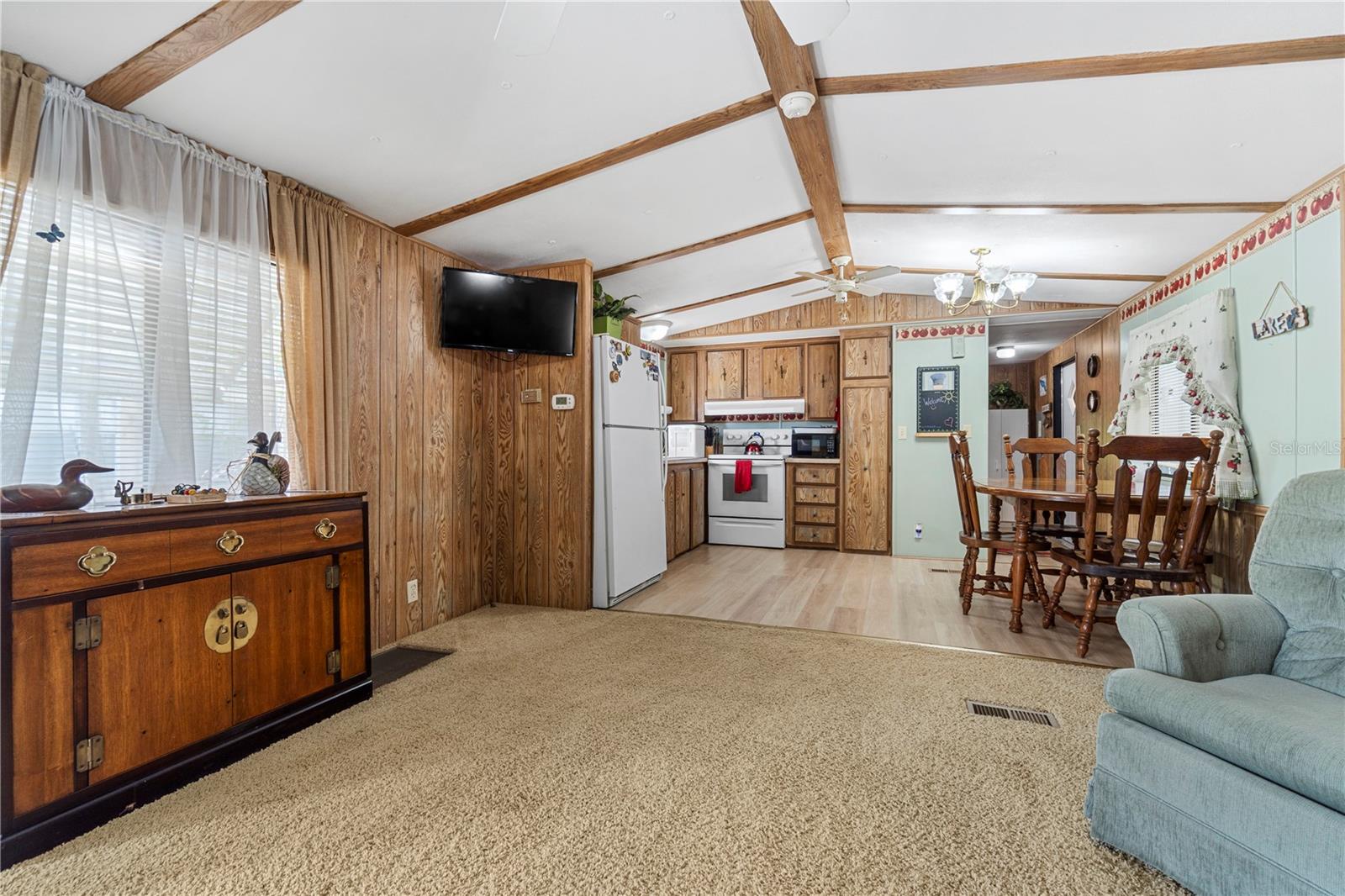 942 Cr 461 Property Photo 7