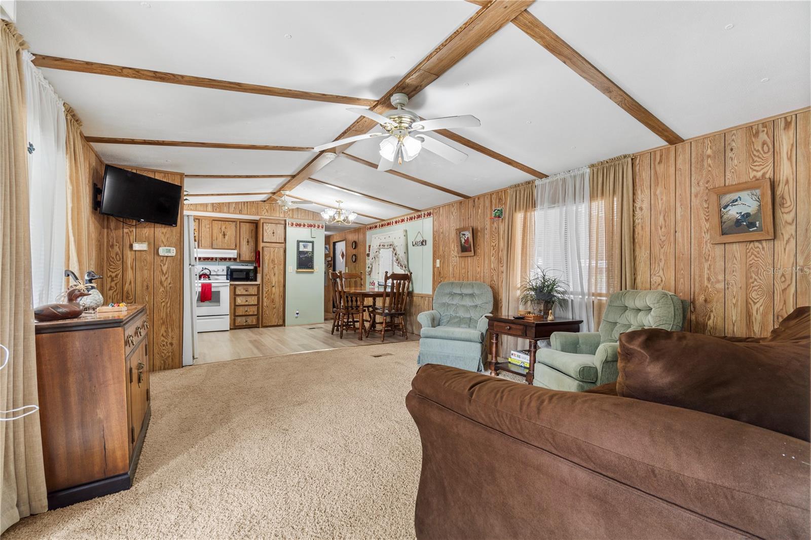 942 Cr 461 Property Photo 8