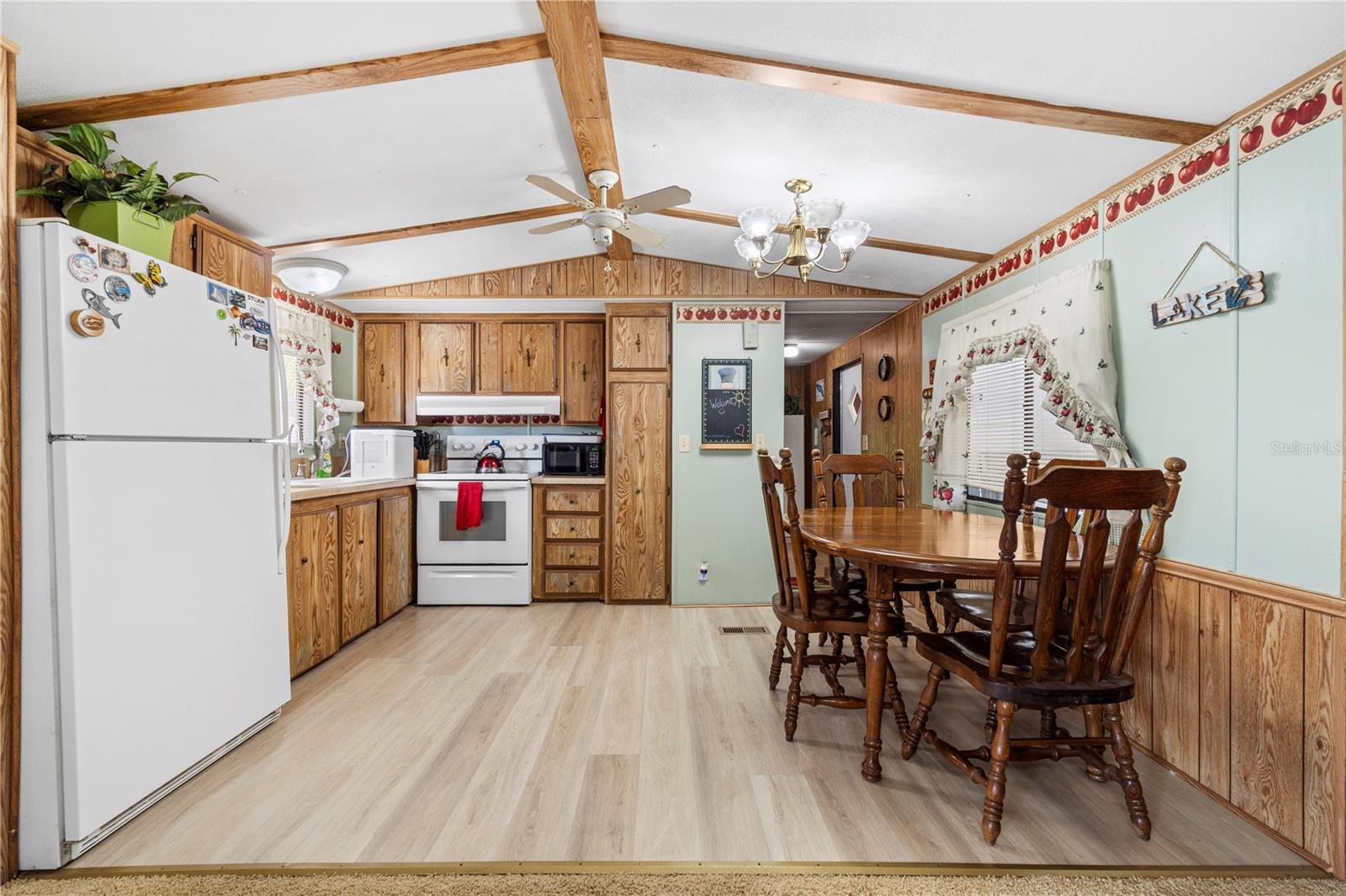 942 Cr 461 Property Photo 10