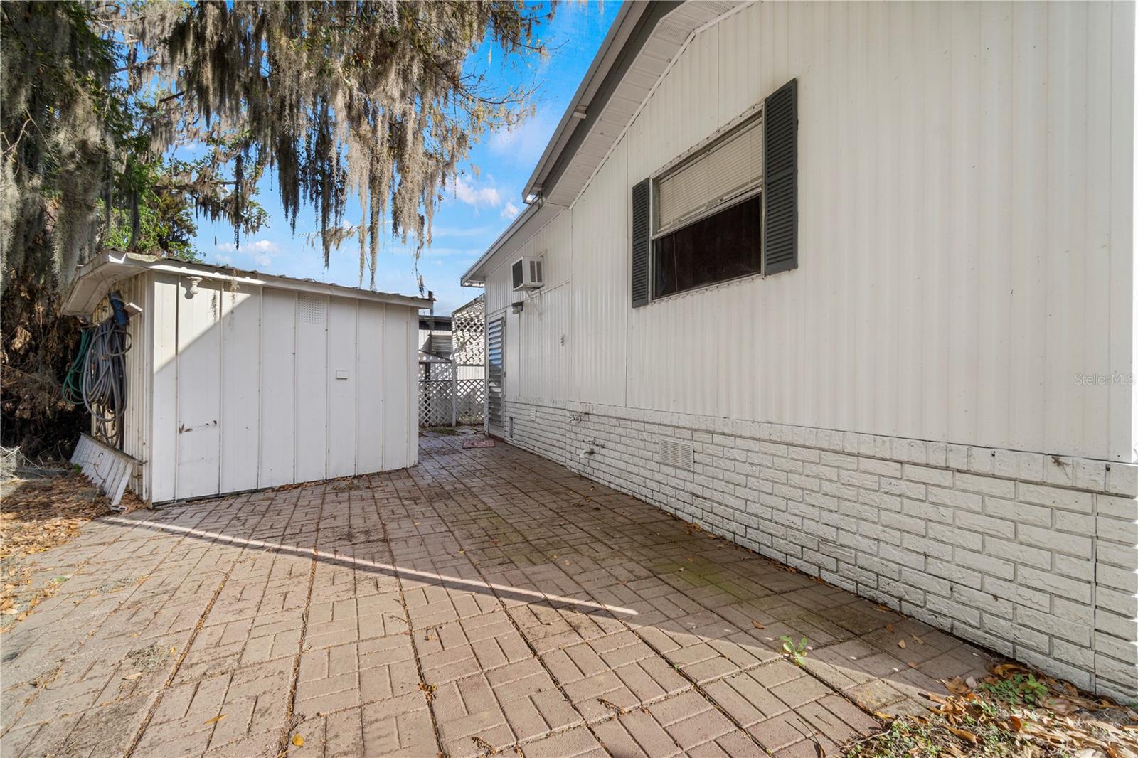 942 Cr 461 Property Photo 36