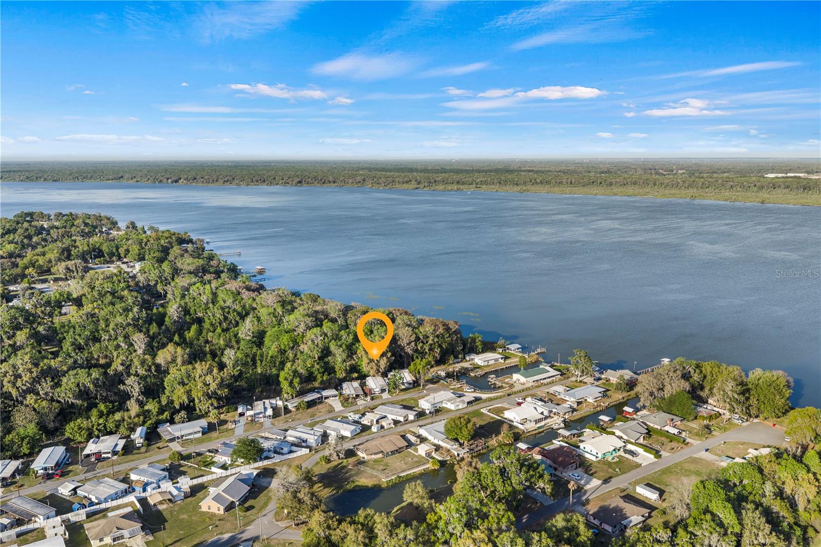 942 Cr 461 Property Photo 40