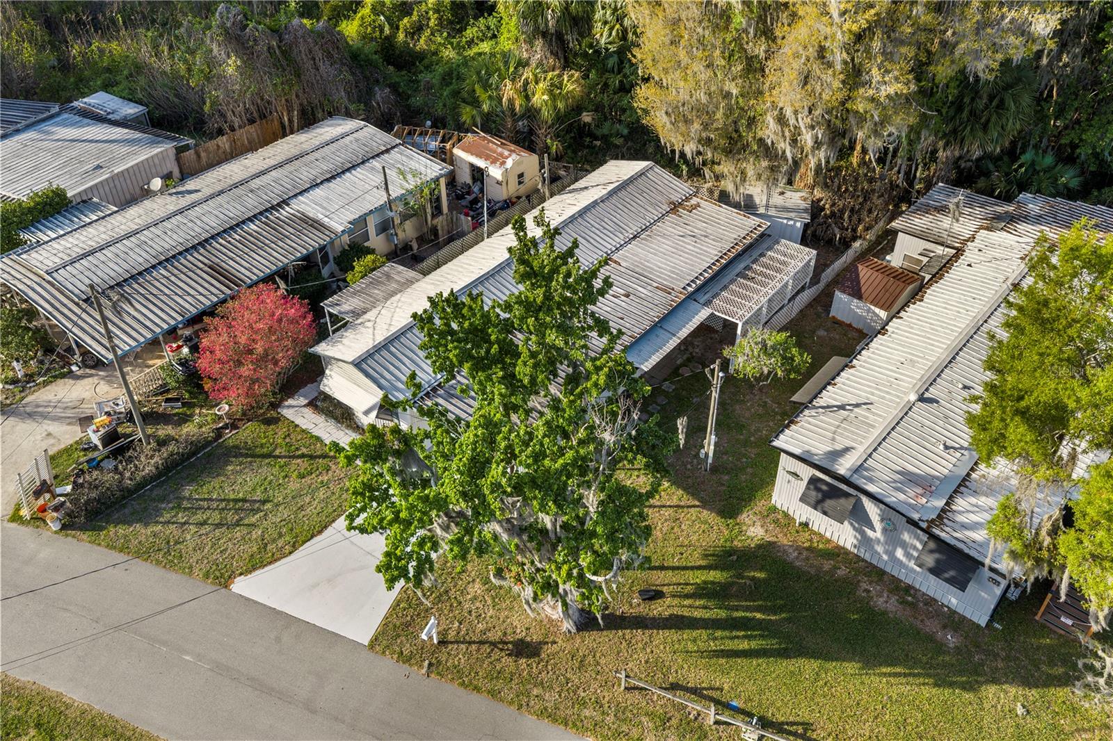942 Cr 461 Property Photo 43
