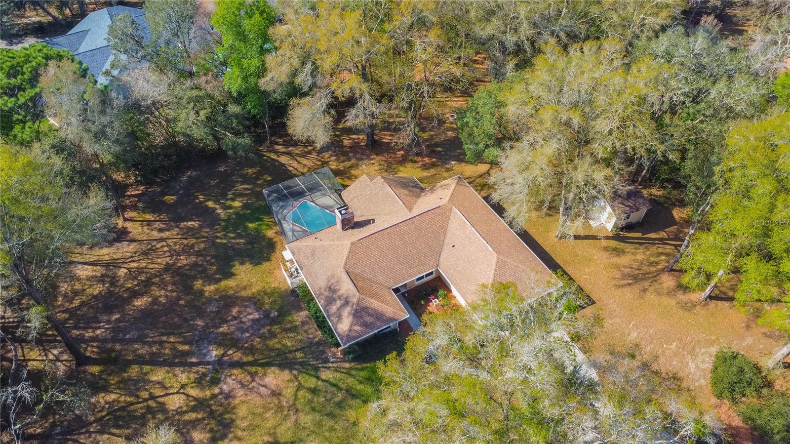 826 E Gaines Ln Property Photo 4