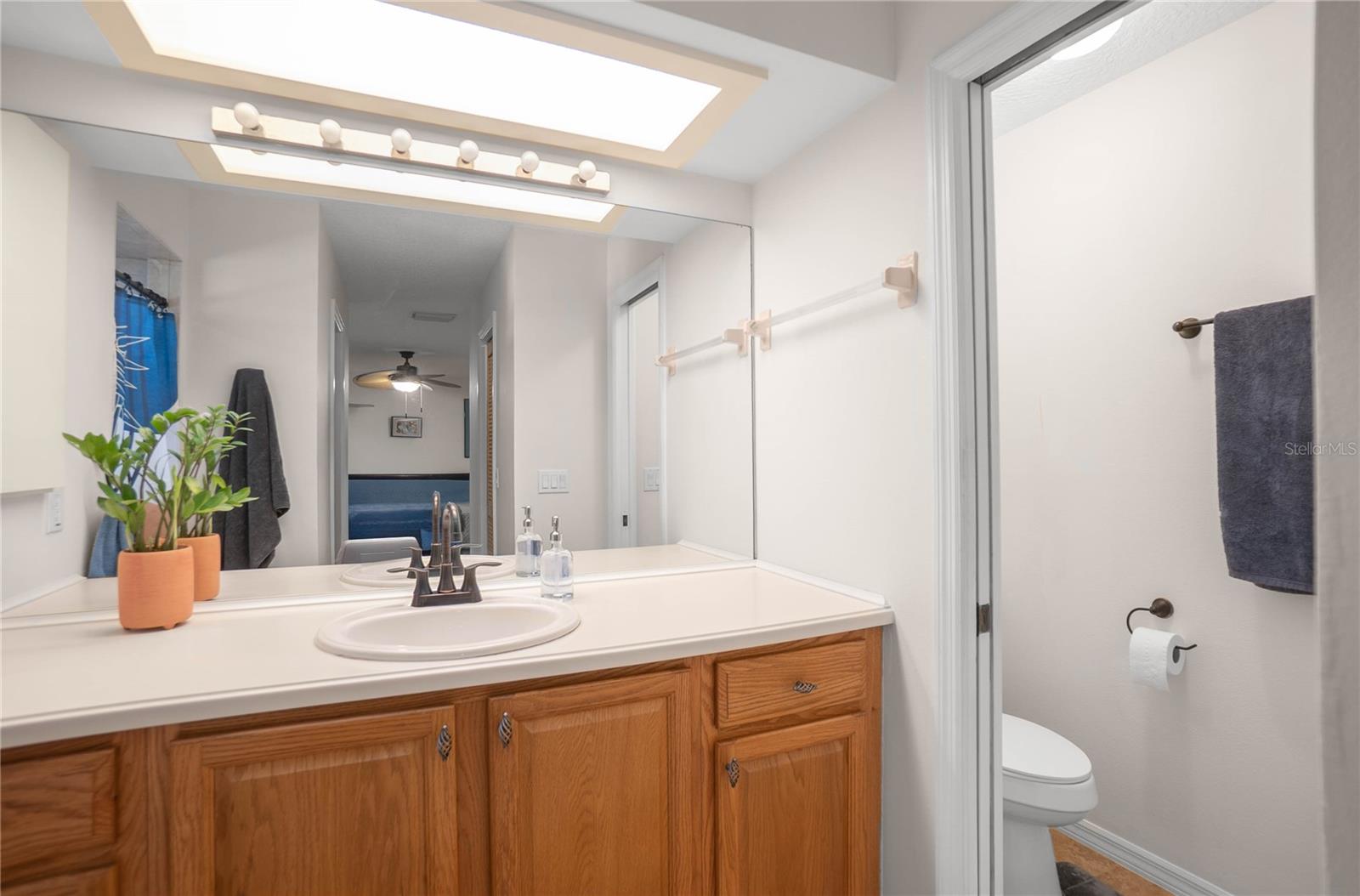 826 E Gaines Ln Property Photo 18