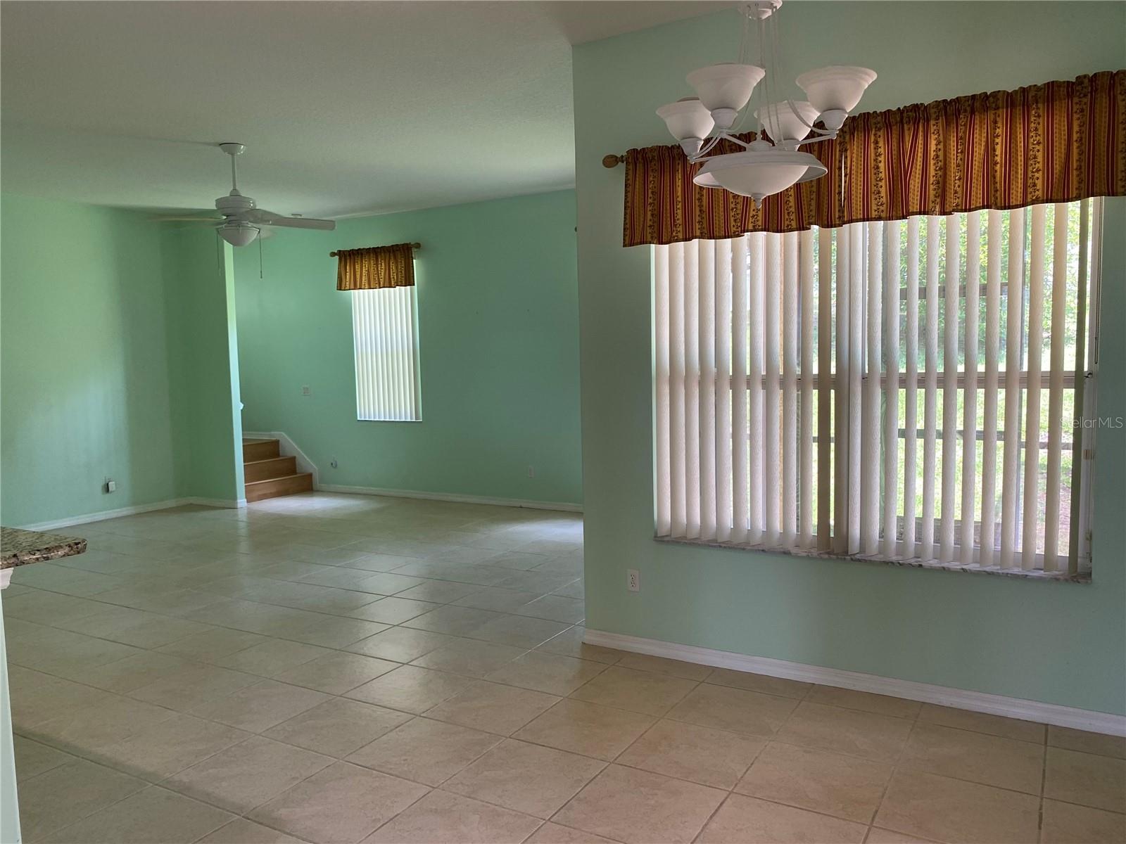 12934 Colonnade Cir Property Photo 8