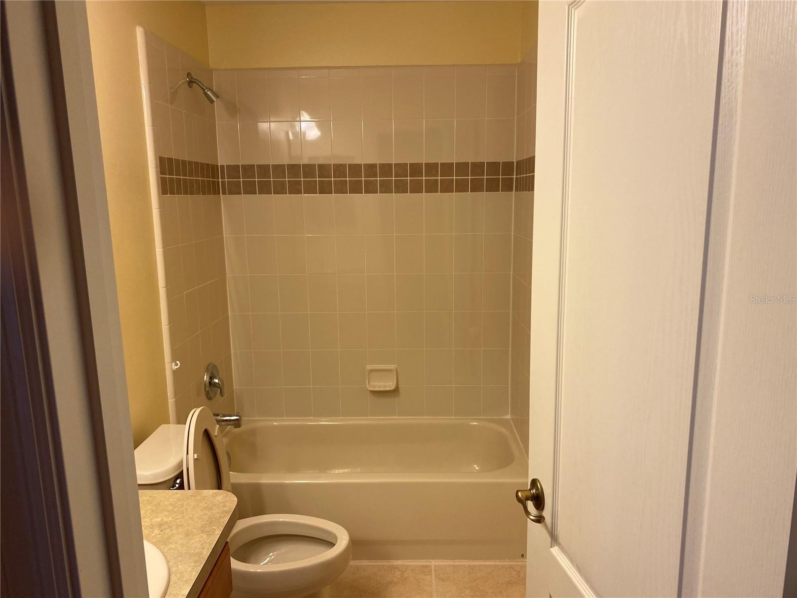 12934 Colonnade Cir Property Photo 18