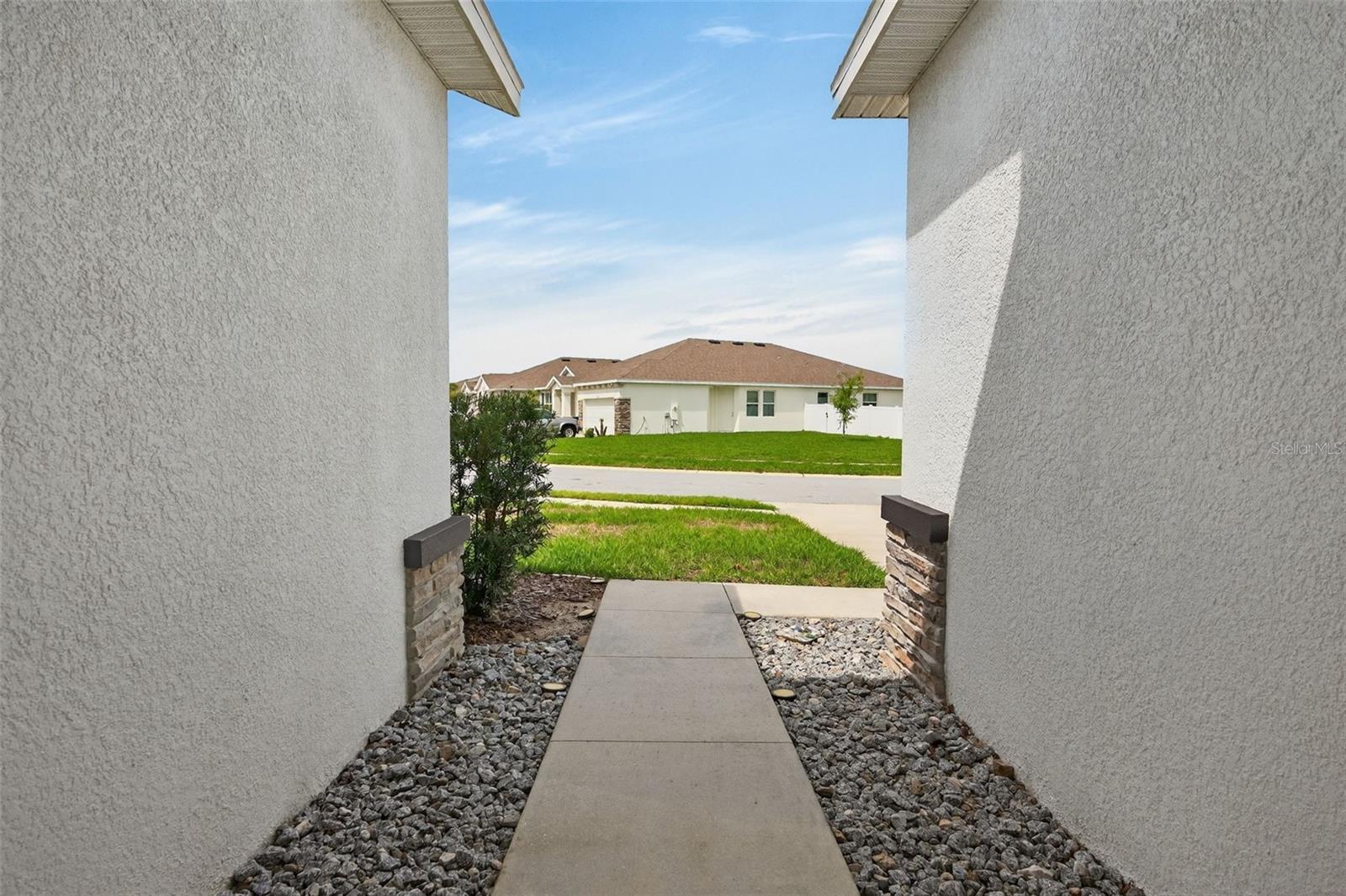 13454 Golden Lime Ave Property Photo 2