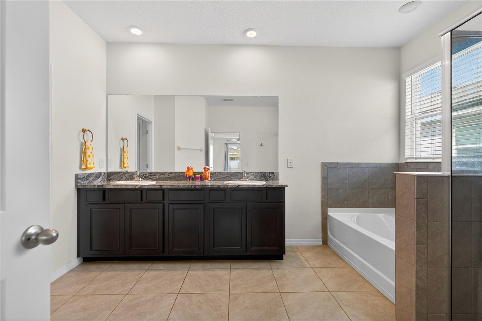13454 Golden Lime Ave Property Photo 26