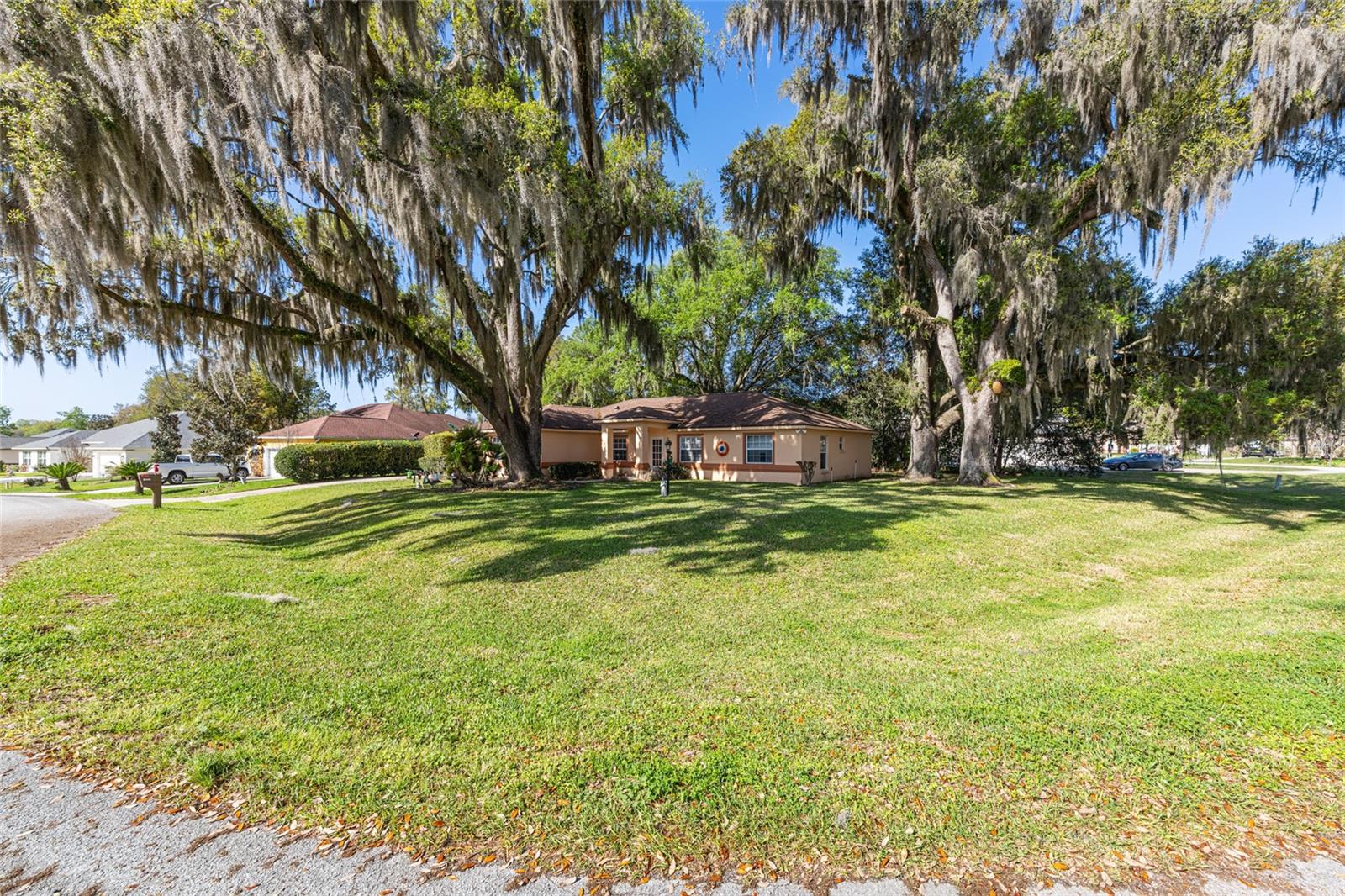 10090 Sw 78th Ct Property Photo 3