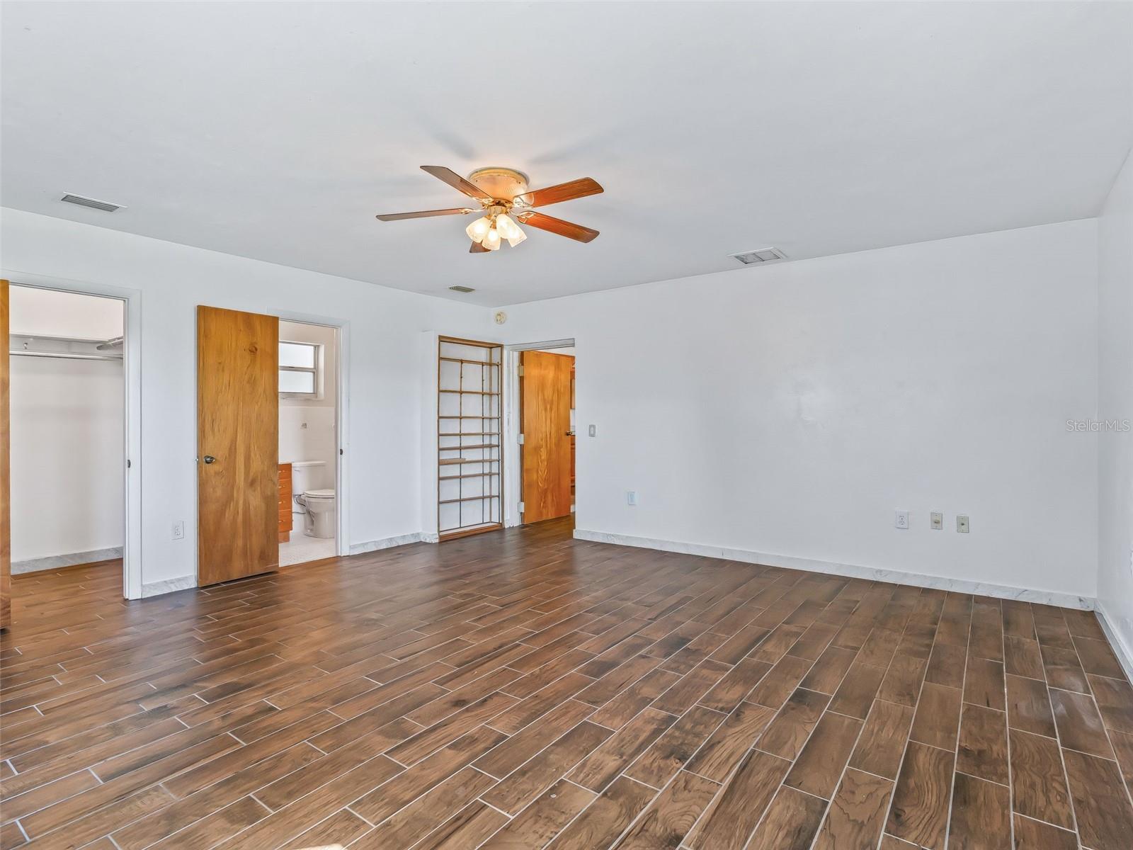 6350 Ne 86th Ave Property Photo 56