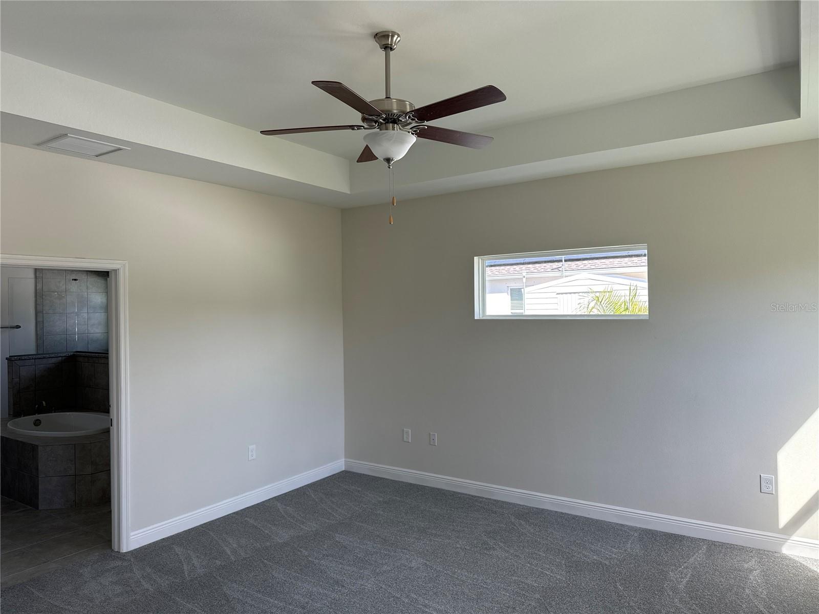 4420 Midland St Property Photo 6