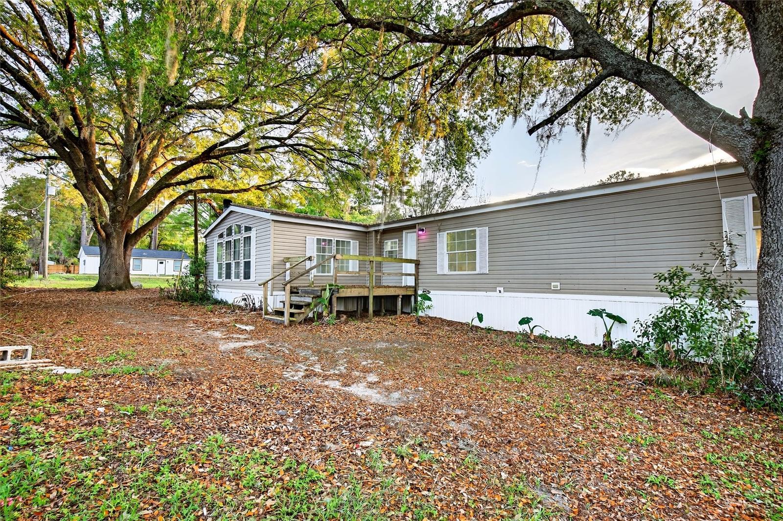 11065 Ne 145th Ln Property Photo 1