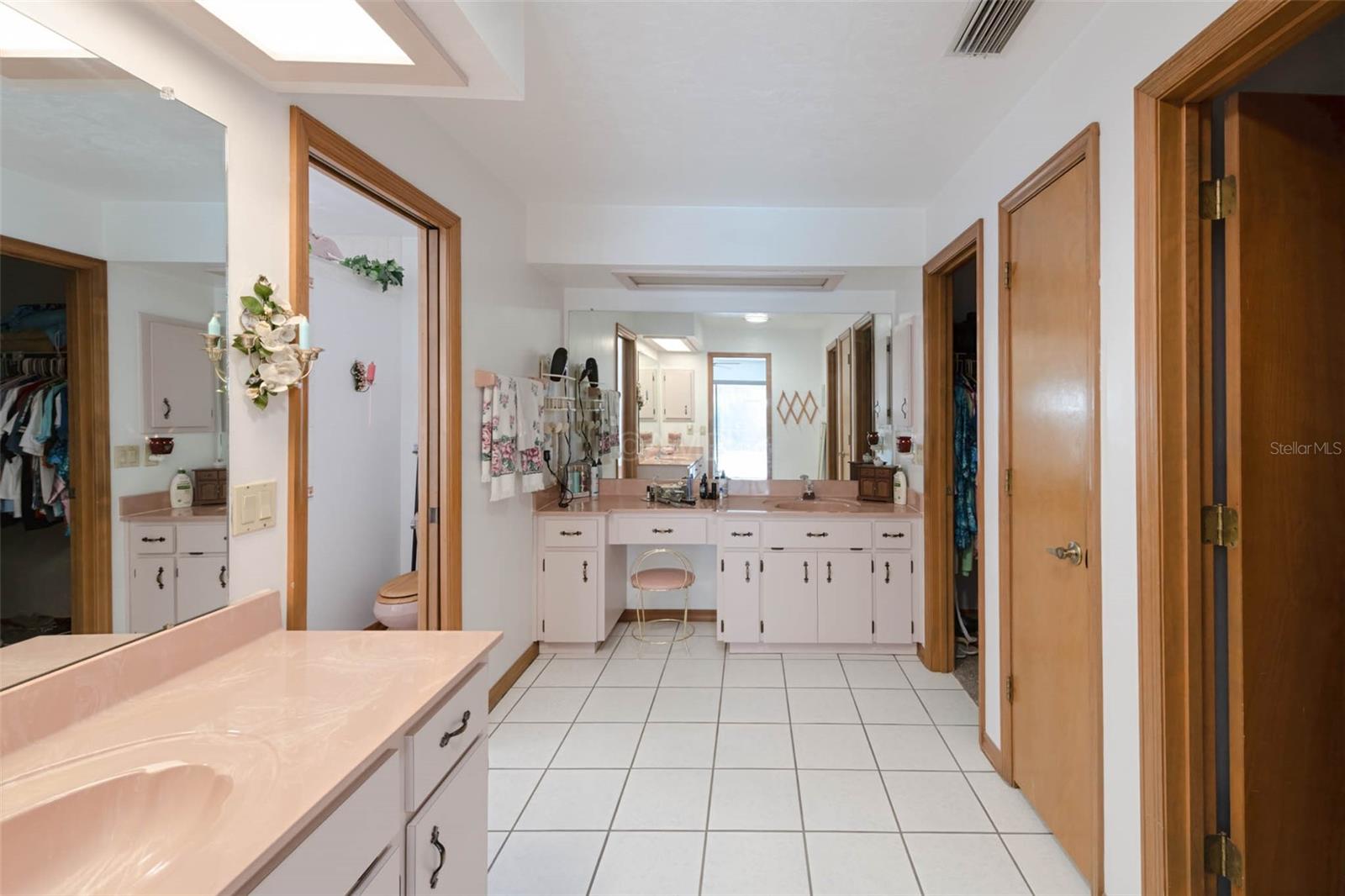 2298 W Pine Ridge Blvd Property Photo 20
