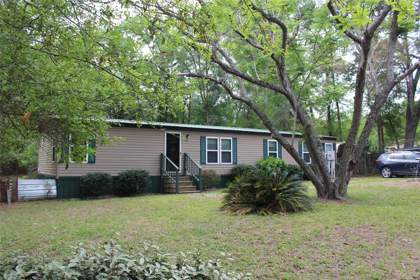 570 Ne 70th Ter Property Photo 3
