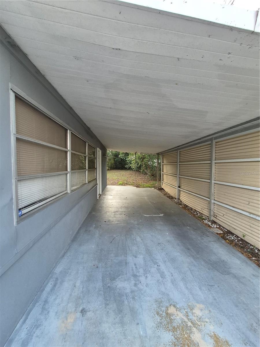 11 S Barbour St Property Photo 2