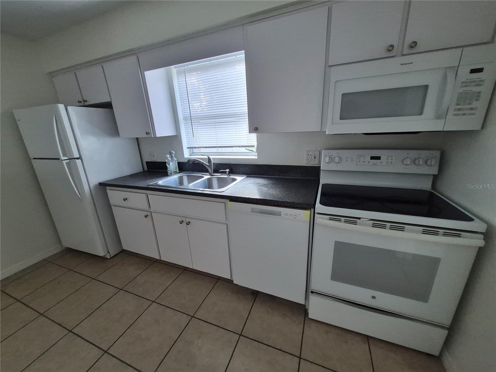 11 S Barbour St Property Photo 14