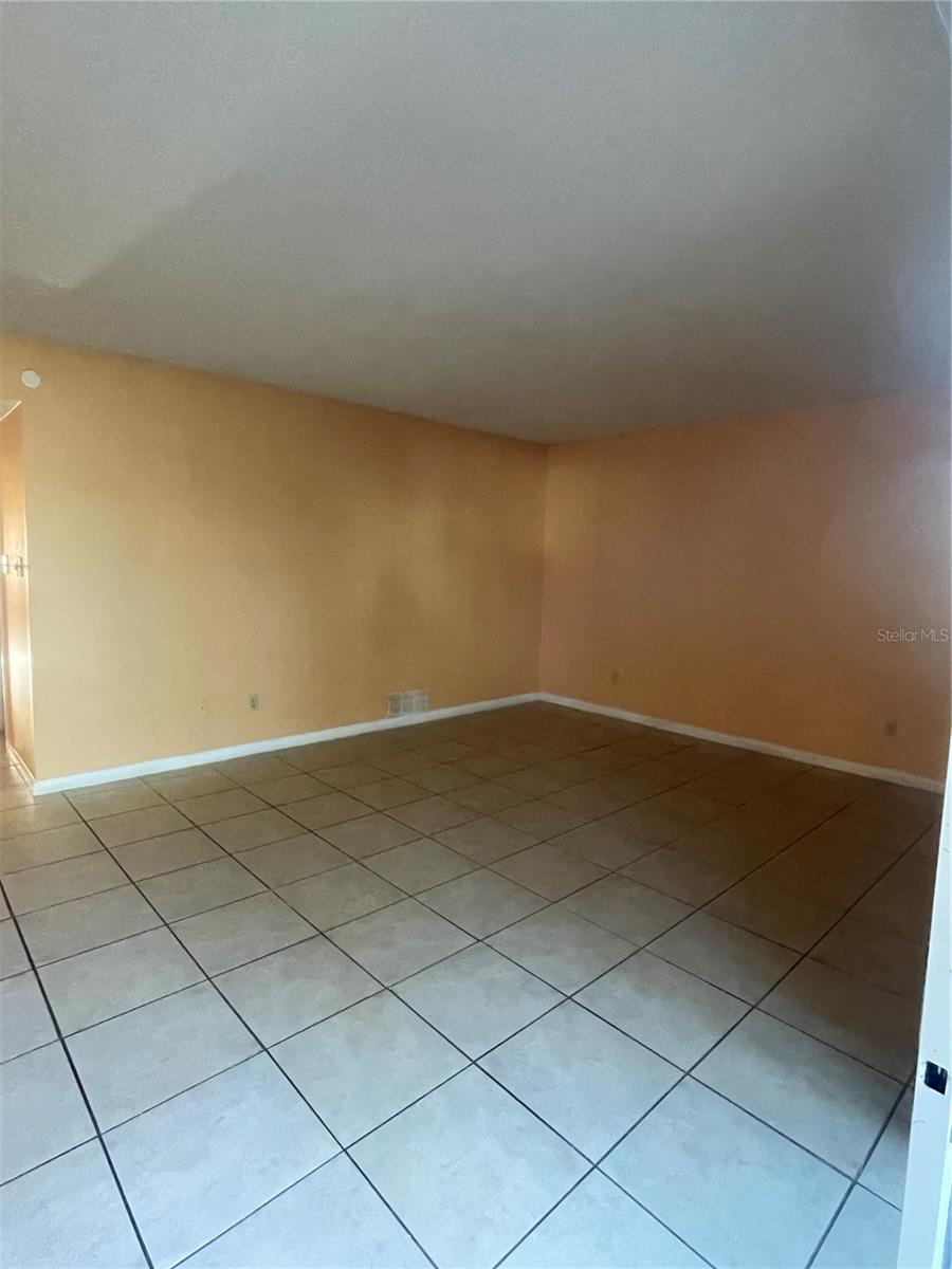 549 Fairways Dr #a Property Photo 14