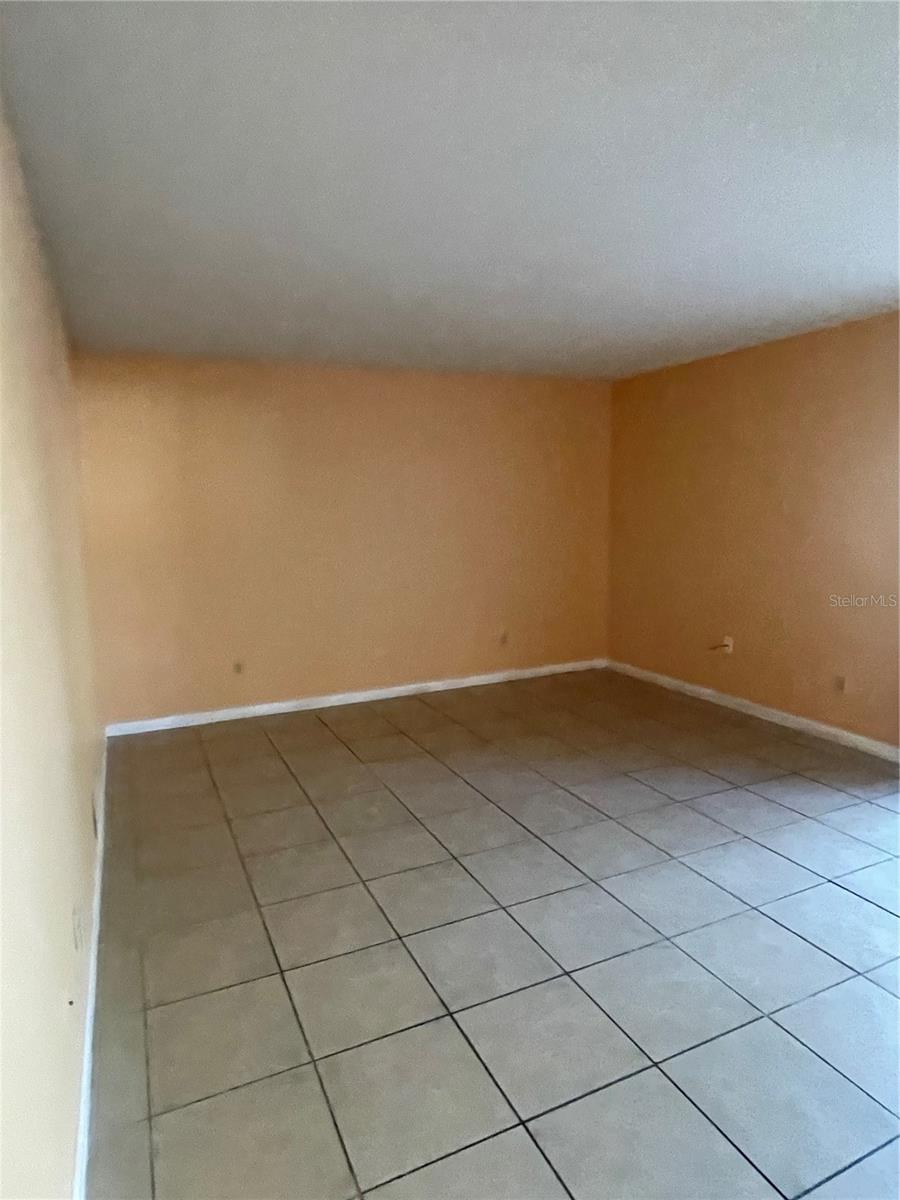 549 Fairways Dr #a Property Photo 16