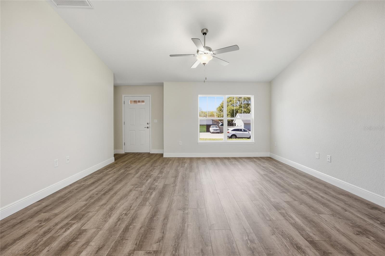 6762 W Cherry Rd Property Photo 4