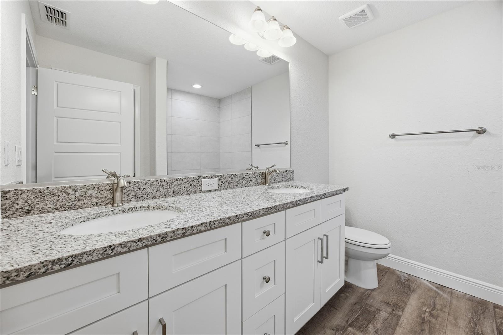 6762 W Cherry Rd Property Photo 11