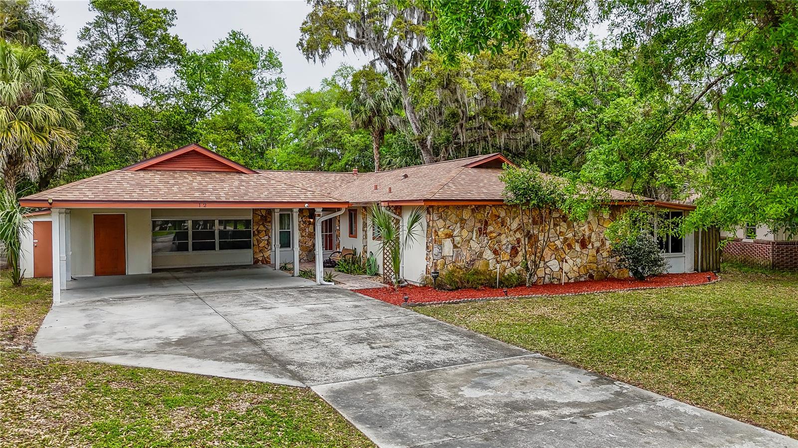 12 SPRING LAKE WAY Property Photo 1