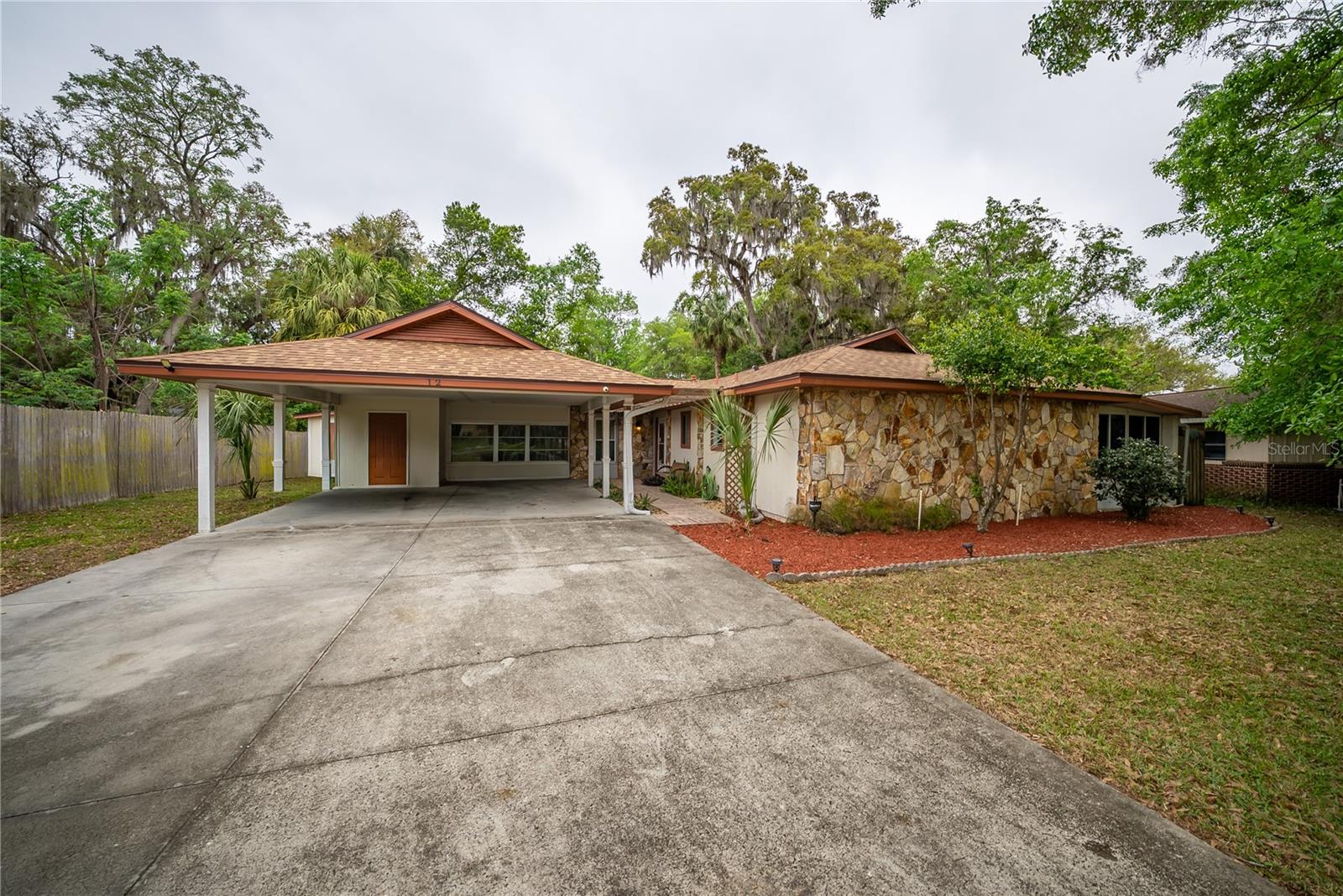 12 Spring Lake Way Property Photo 3