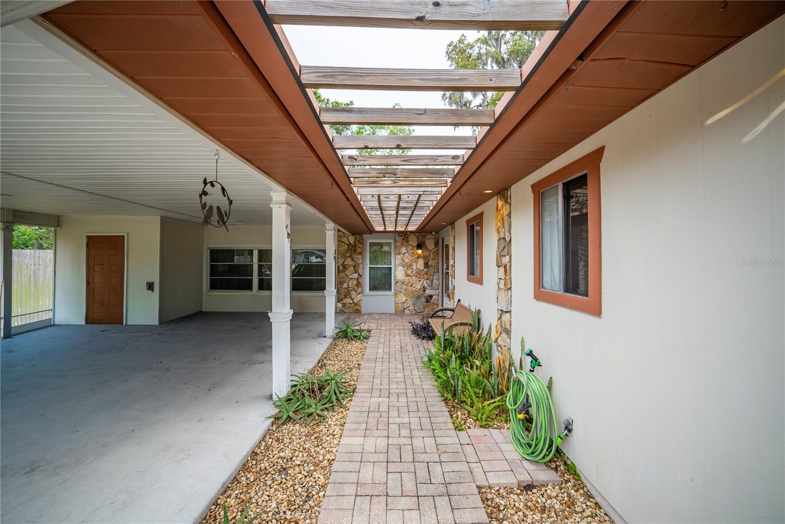 12 Spring Lake Way Property Photo 5