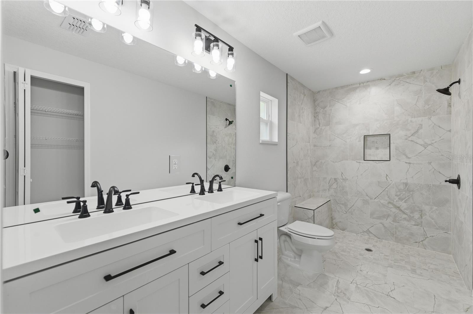 5894 Nw 63rd Pl Property Photo 11