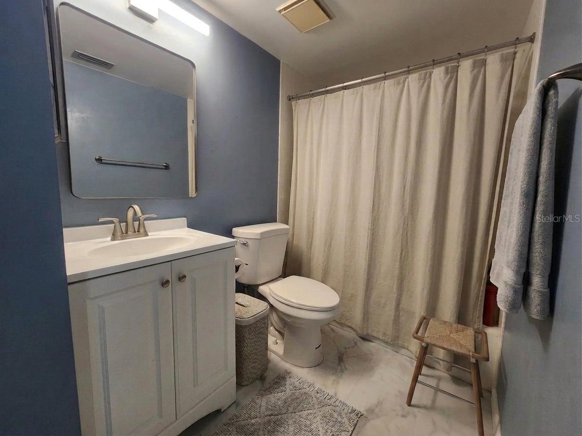 626 Fairways Cir #a Property Photo 9