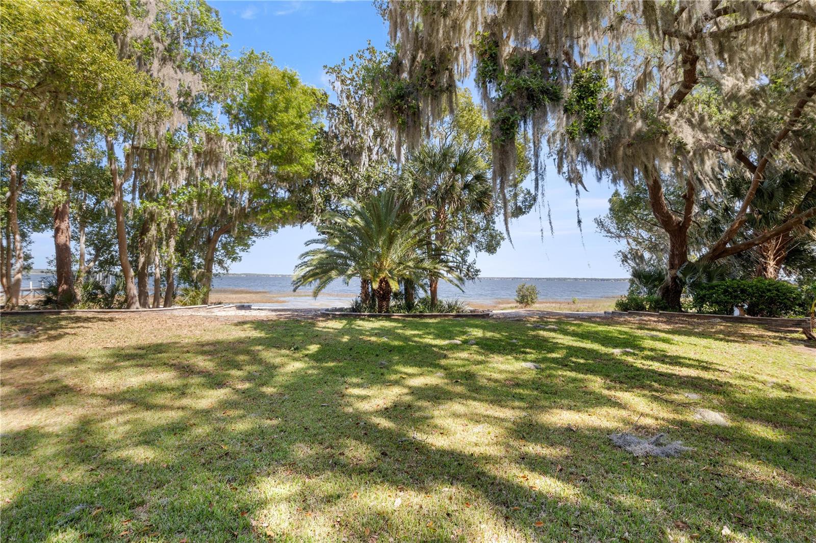 12621 Se Sunset Harbor Rd Property Photo 6