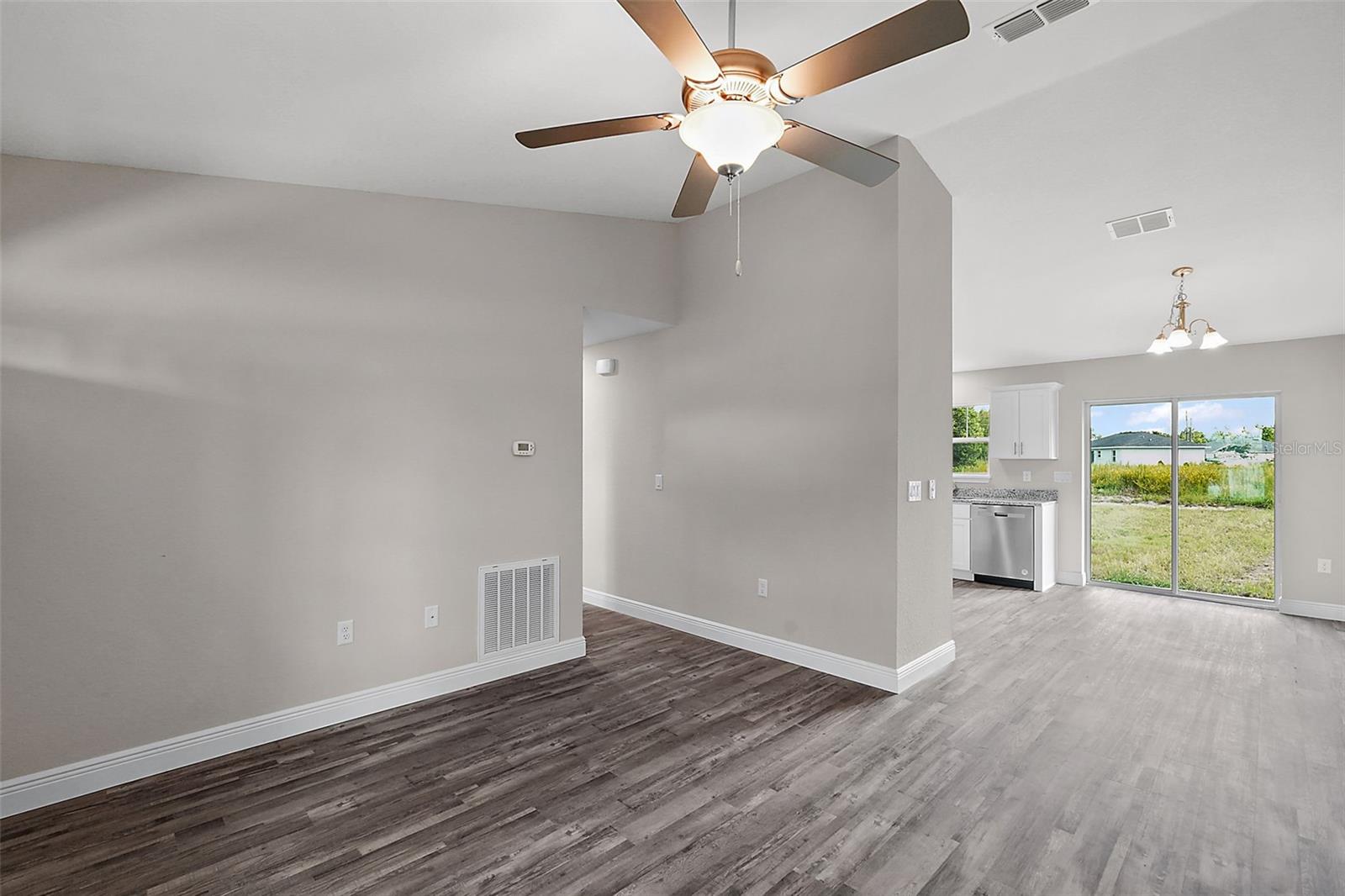 68 Dogwood Loop Property Photo 6