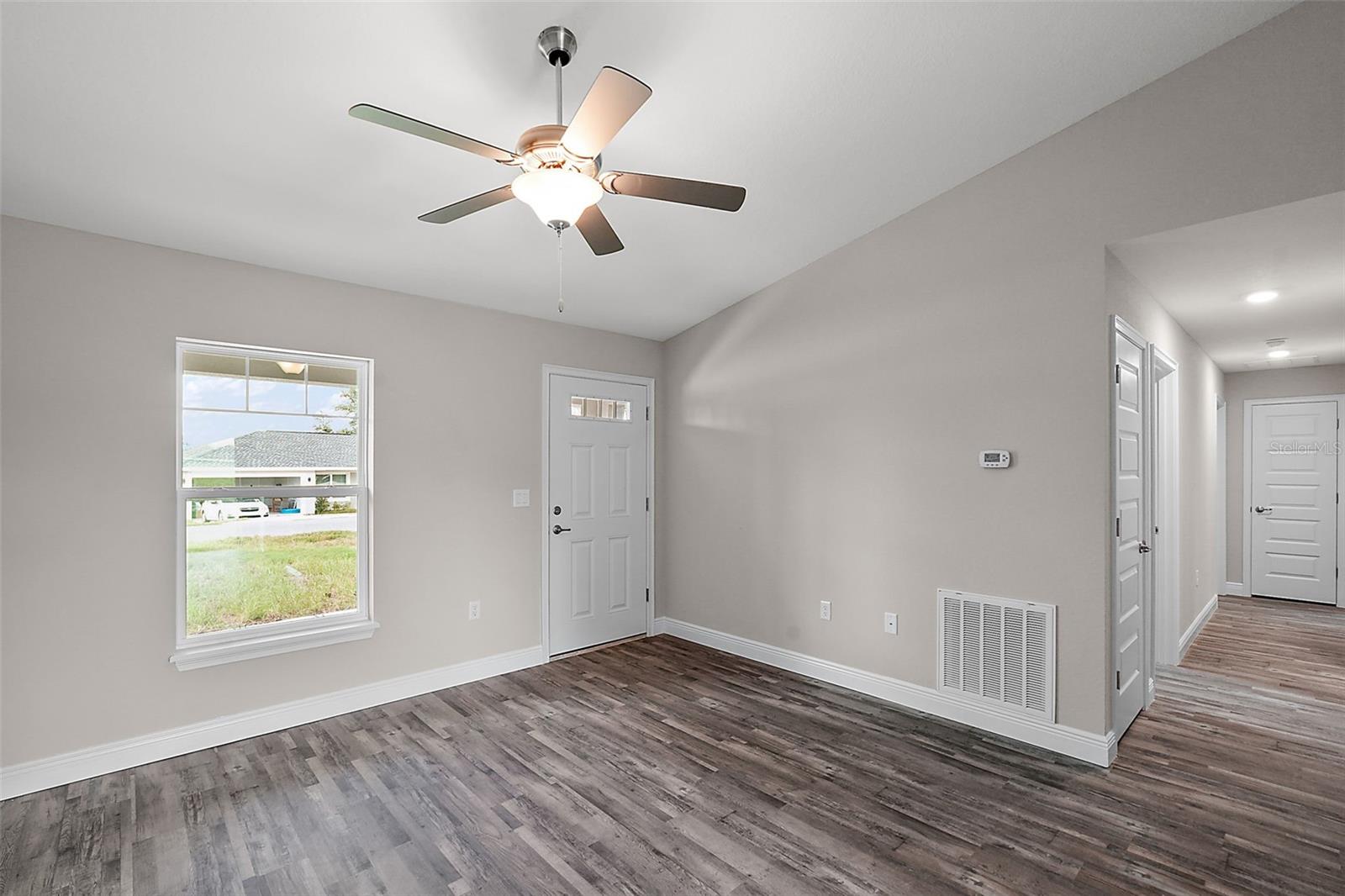 68 Dogwood Loop Property Photo 7