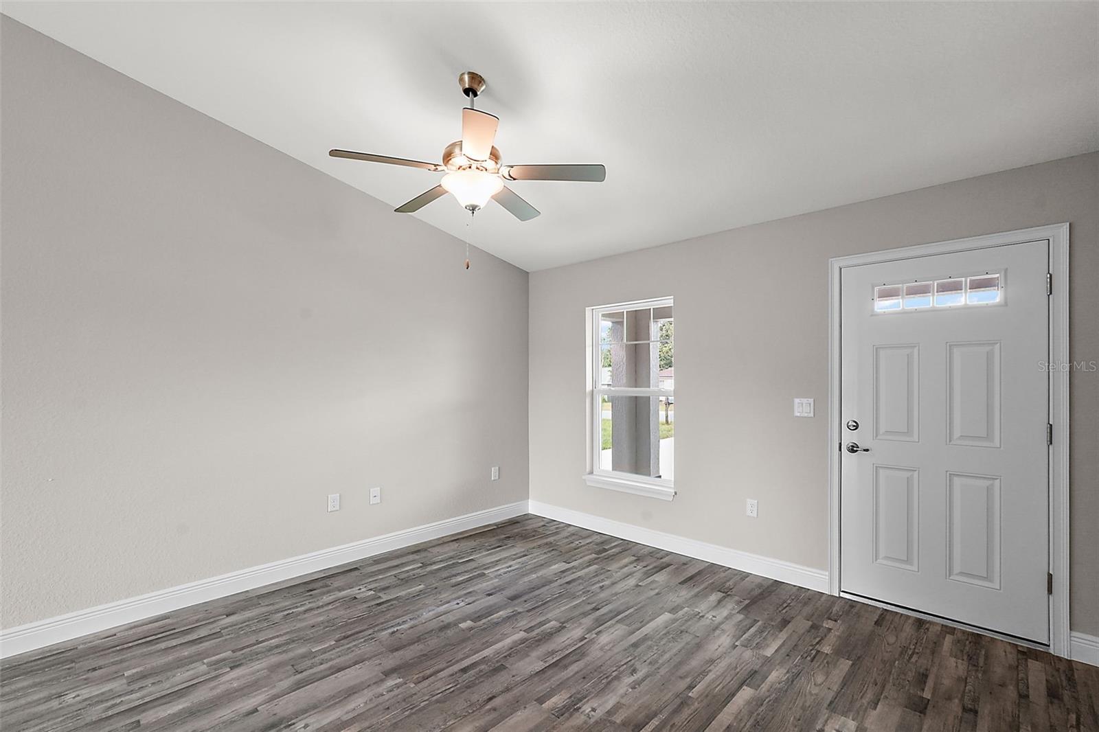 68 Dogwood Loop Property Photo 8