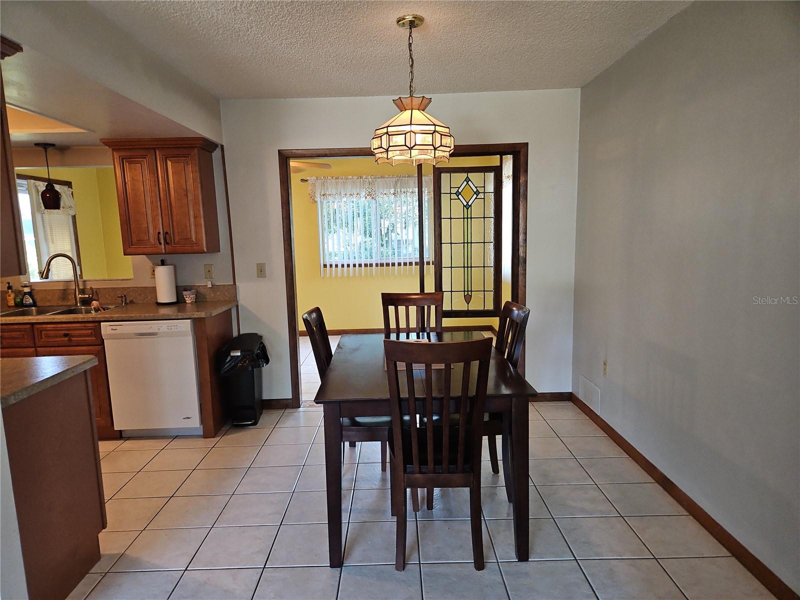 11087 Sw 77th Ct Property Photo 5