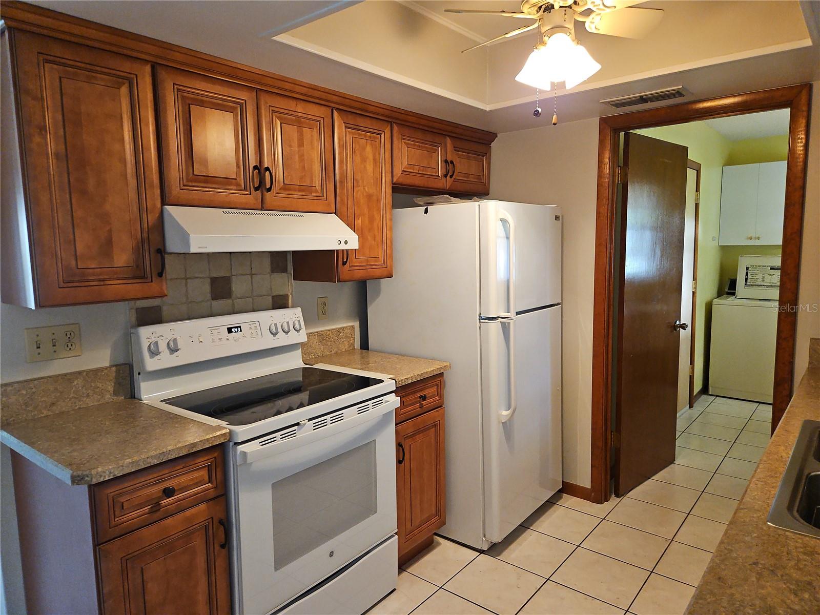 11087 Sw 77th Ct Property Photo 8
