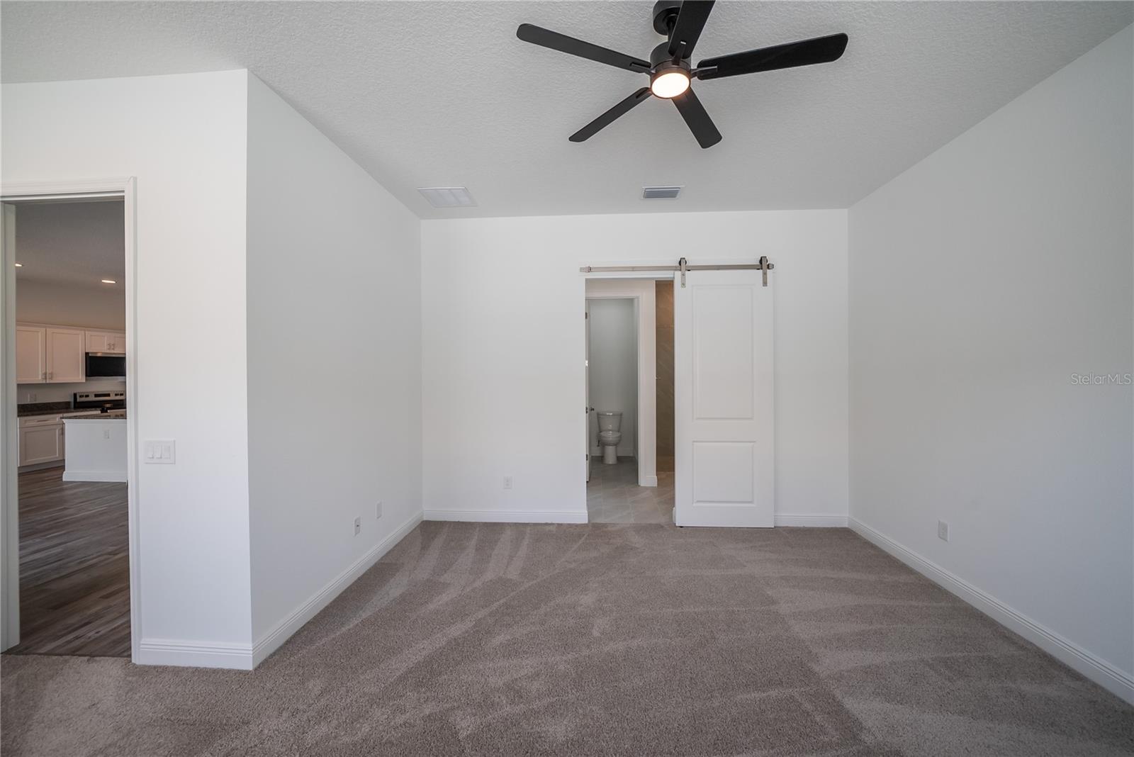 4727 Se 25th Loop Property Photo 11
