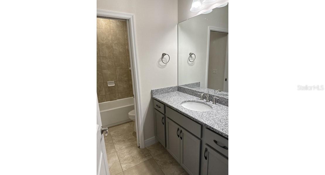 5519 Baker Rd Property Photo 14
