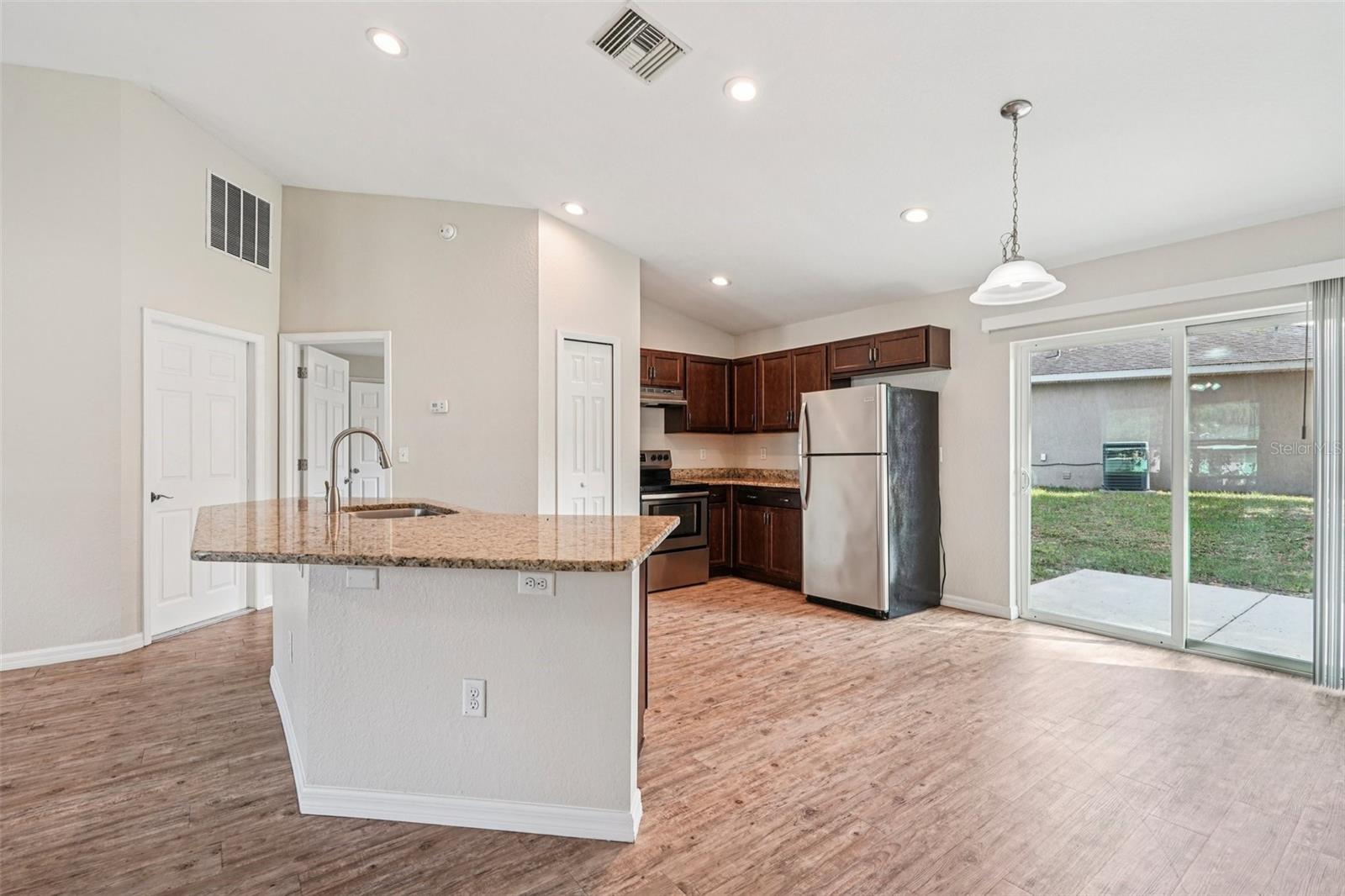 40 Juniper Trl Property Photo 5
