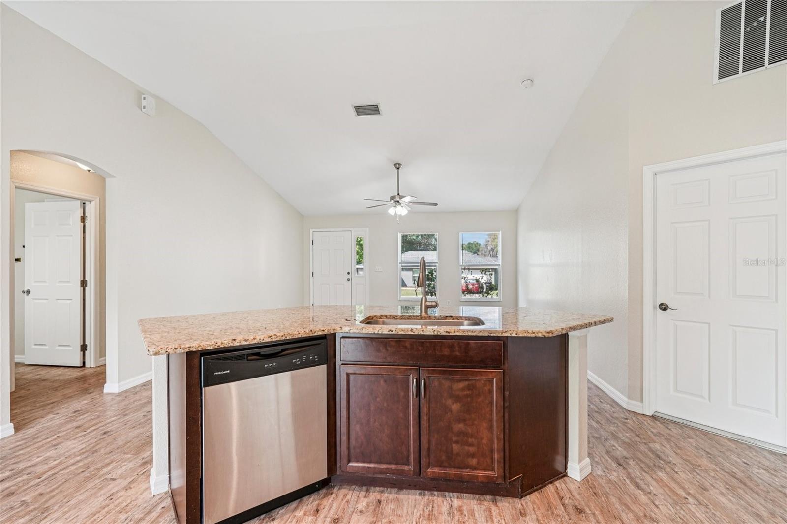 40 Juniper Trl Property Photo 7