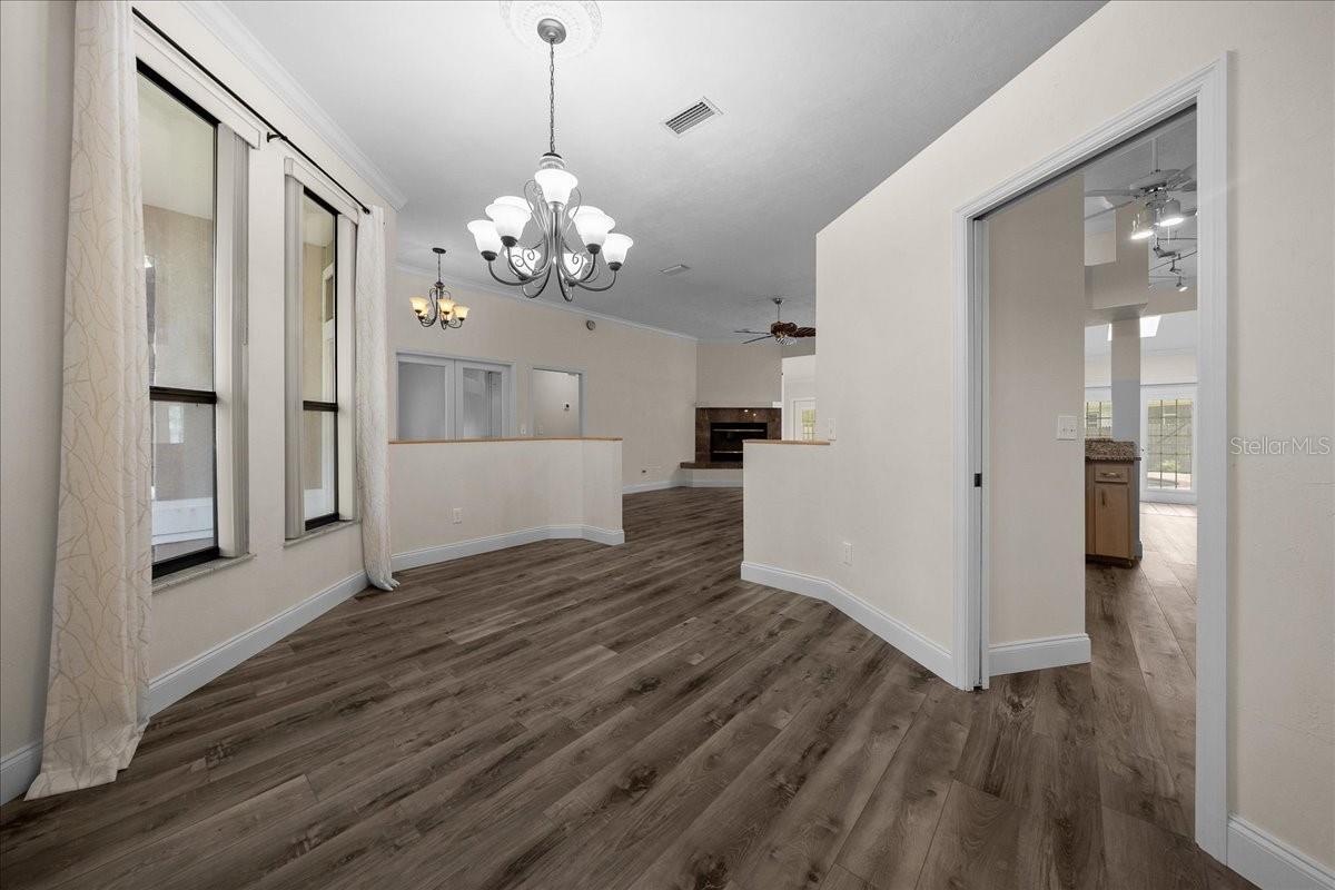 915 Sw 82nd Ter Property Photo 14
