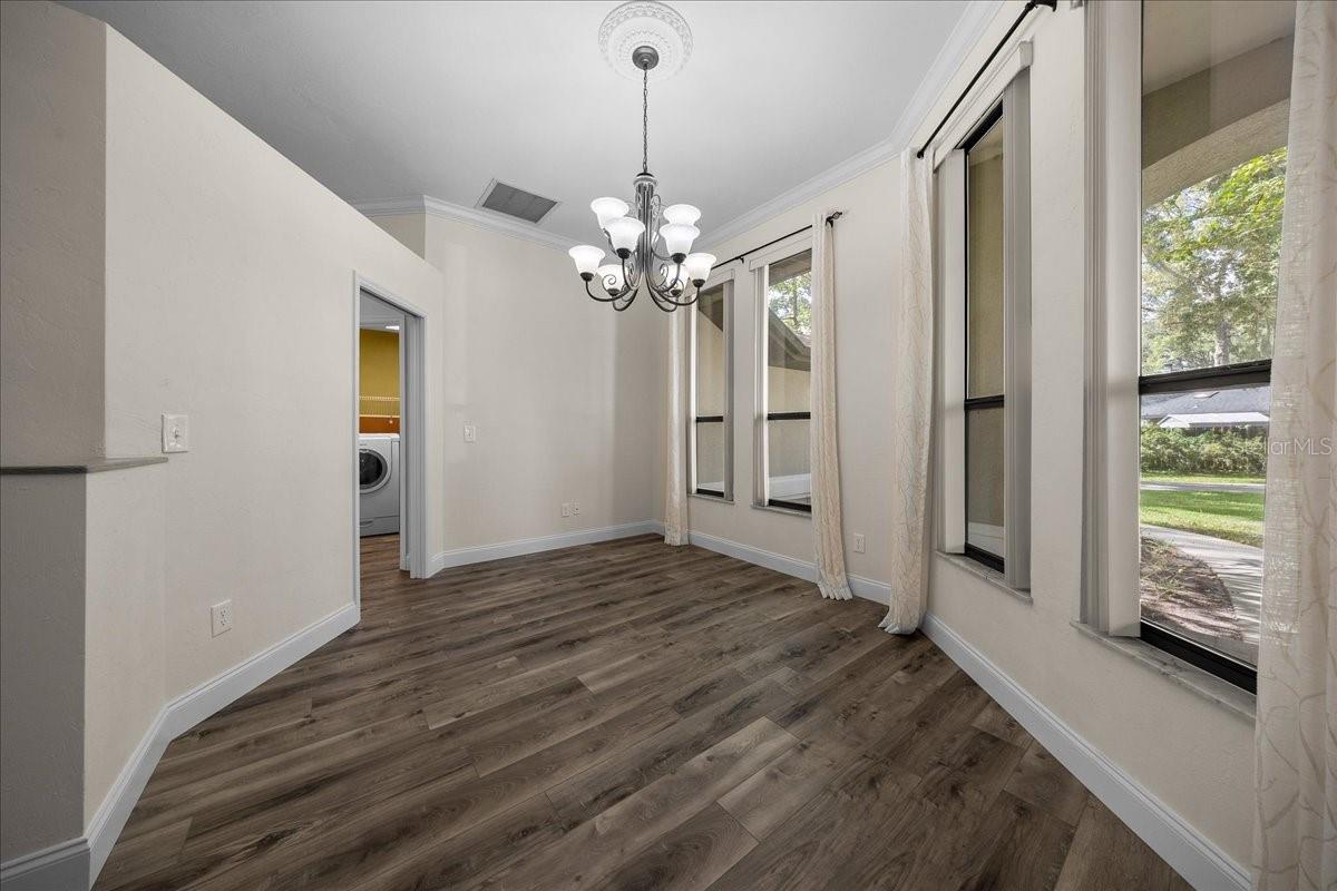 915 Sw 82nd Ter Property Photo 15
