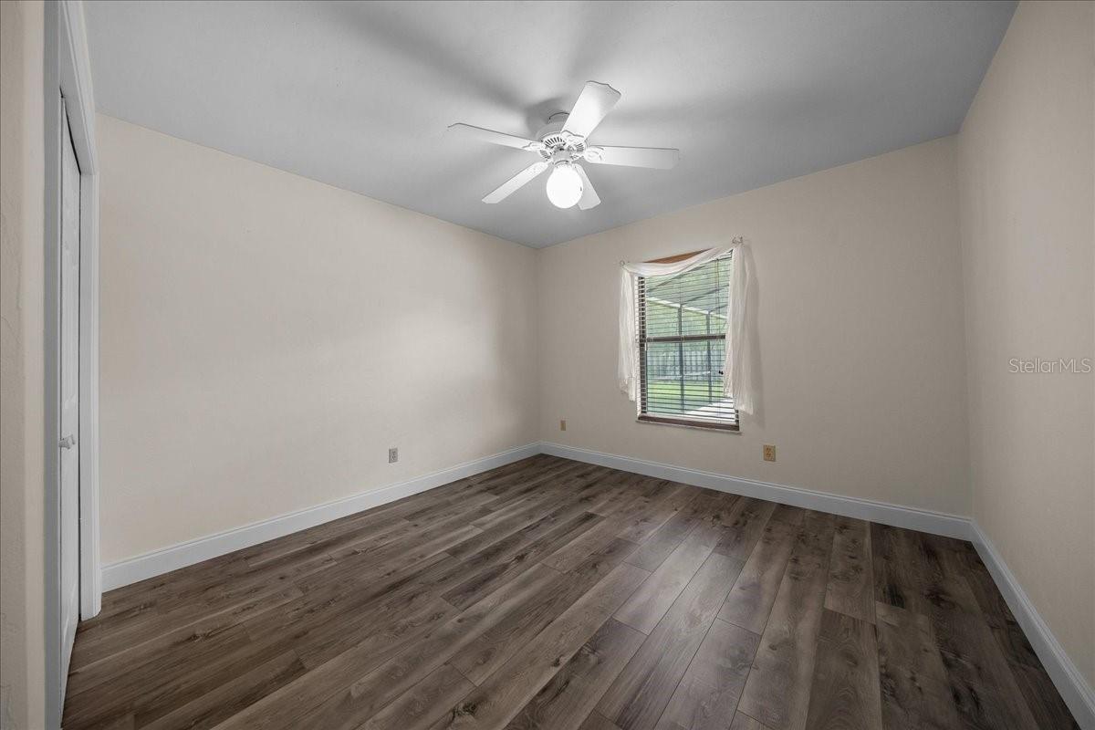 915 Sw 82nd Ter Property Photo 23