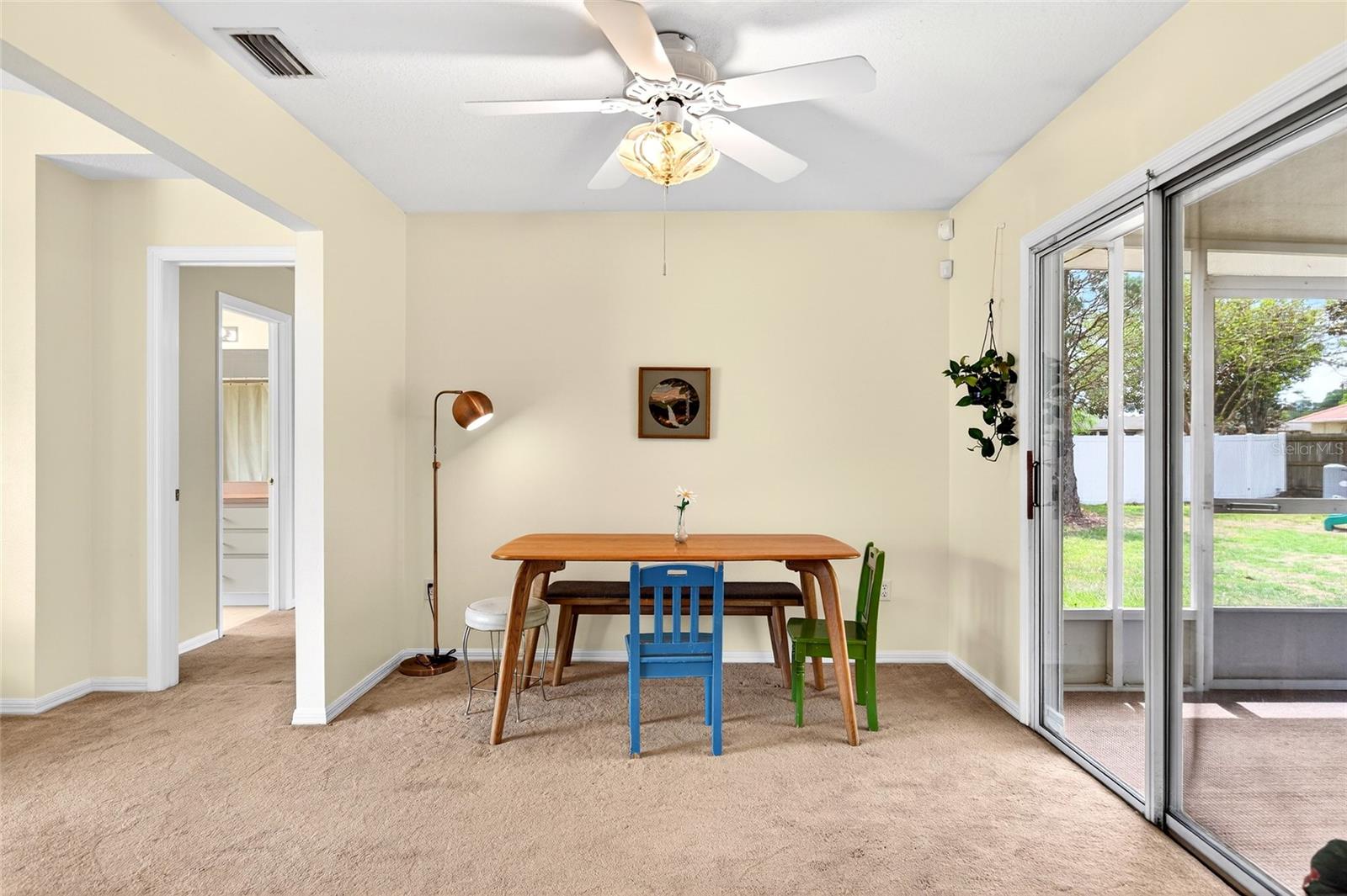 10 Almond Trce Property Photo 11